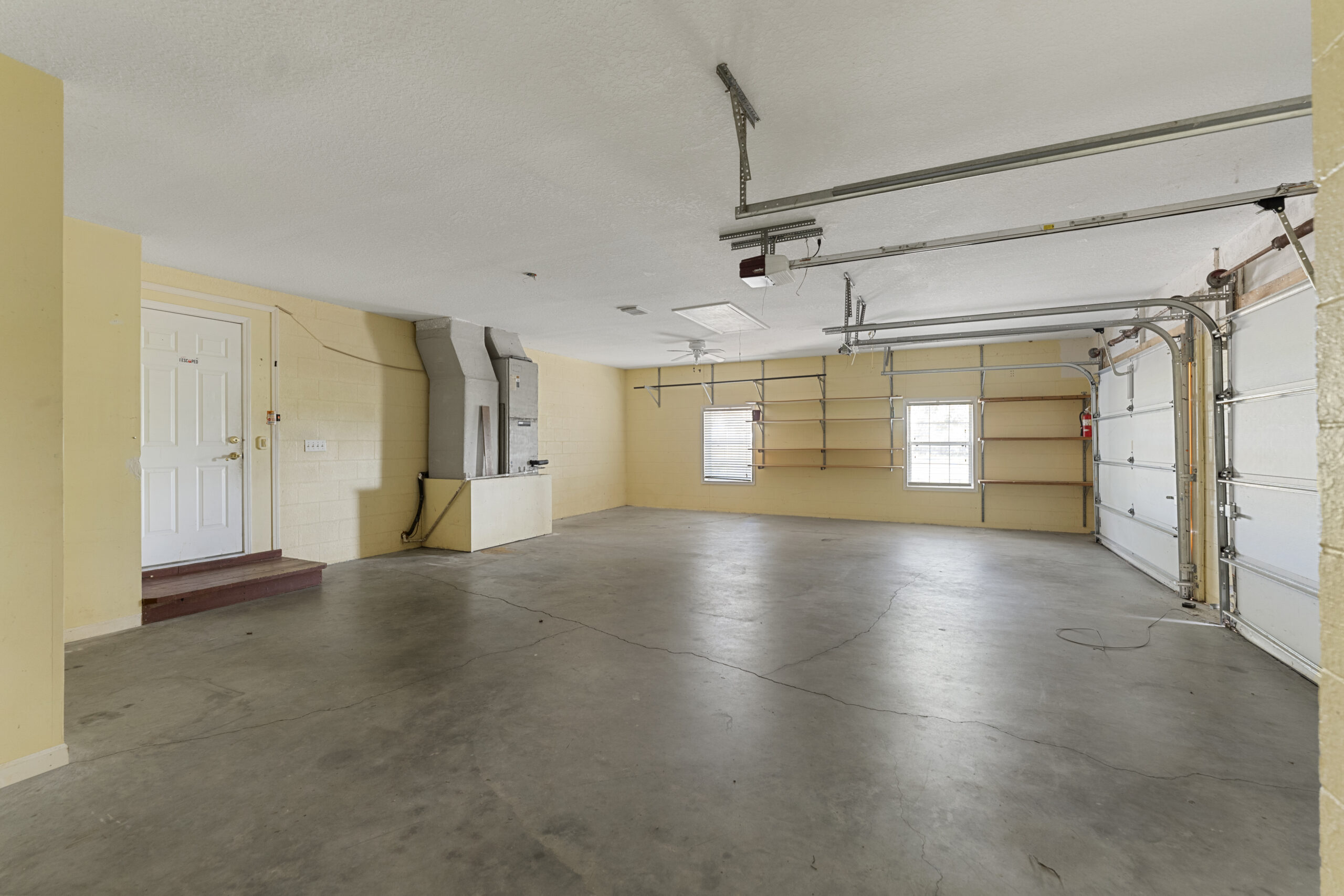 Attached 2 Car Garage